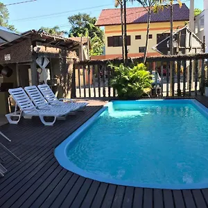 Banana House Estalagem
