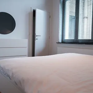 Smartflats Design - Stephanie Apartment
